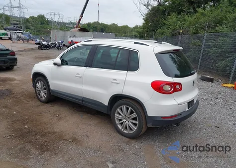 2010 Volkswagen Tiguan Sel из США, поврежденный, VIN WVGAV7AX7AW502508